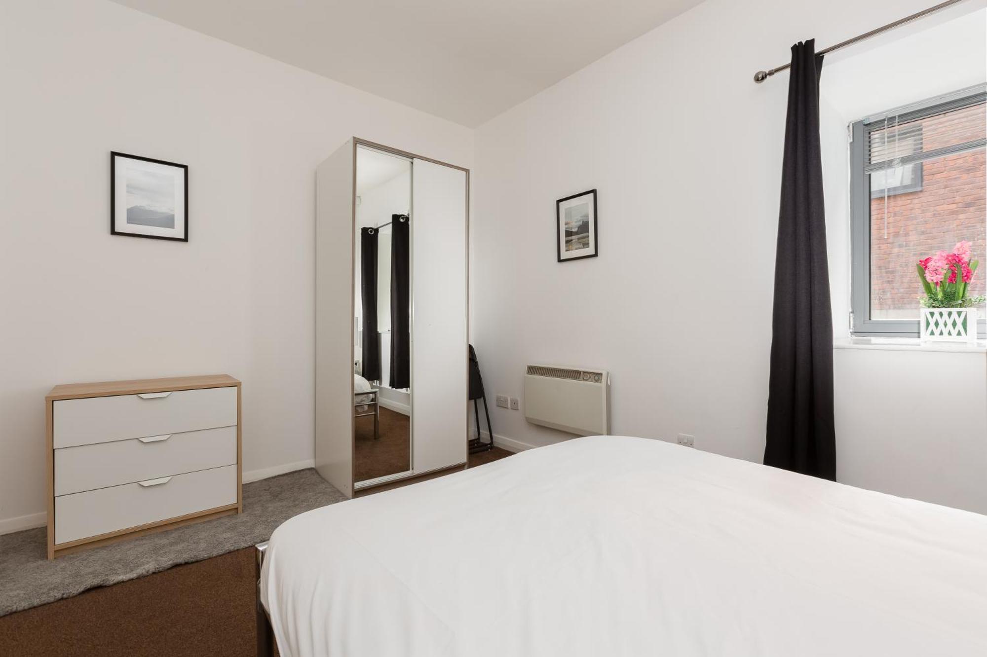 Liverpool City Centre Apartments - East Village Exteriér fotografie